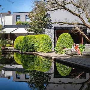https://guesthouse-cabosse.hotelsantwerp.net